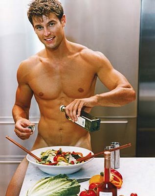 trai đẹp nude vào bếp