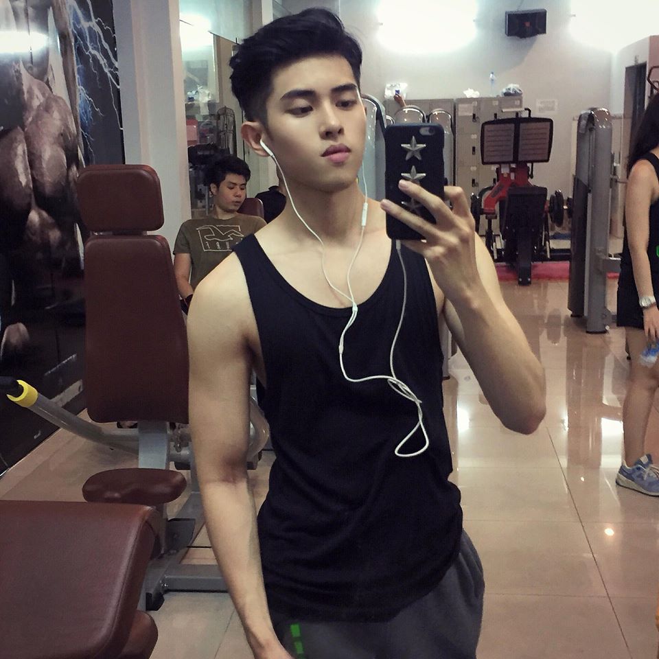 hot boy tập gym